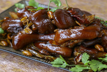 将图片加载到图库查看器，Pork Front Feet 猪前蹄$ 1.99 / 磅, 切块$2.49 / 磅
