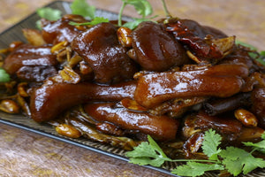 Pork Front Feet 猪前蹄$ 1.99 / 磅, 切块$2.49 / 磅
