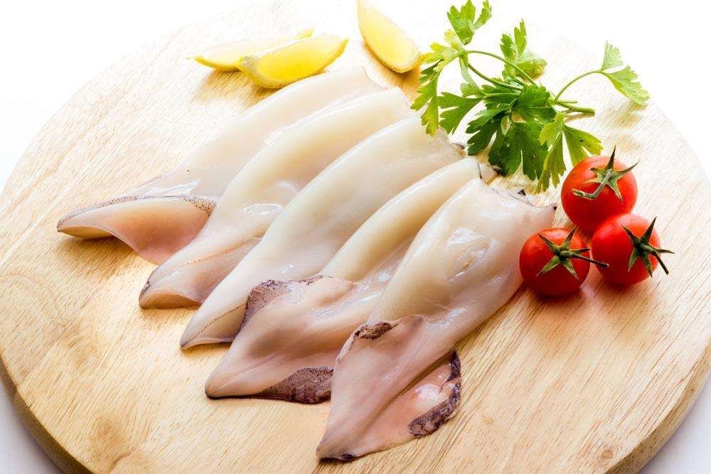 Squid Clean with Head 3/5 (Calamari) $5.35 per LB